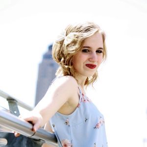 Meet your Posher, Olivia